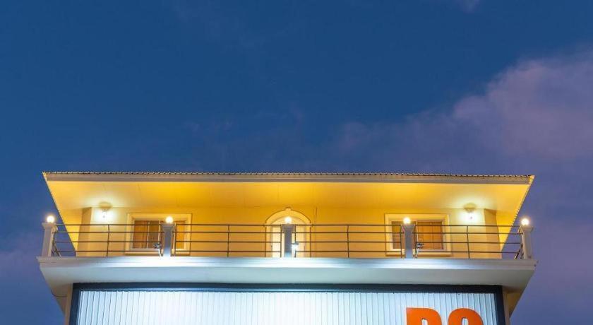 B2 Phitsanulok Boutique & Budget Hotel Kültér fotó