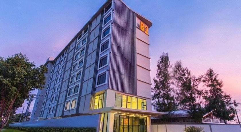 B2 Phitsanulok Boutique & Budget Hotel Kültér fotó